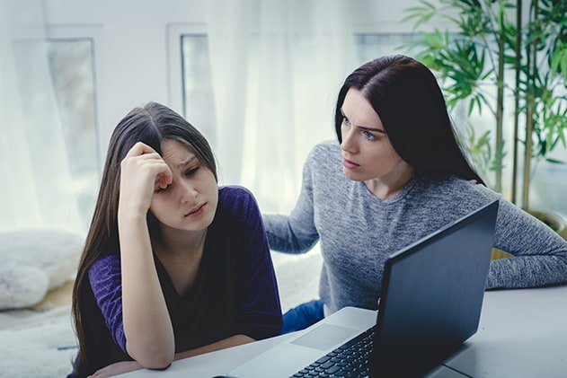 Guía de estafas de universidades en línea